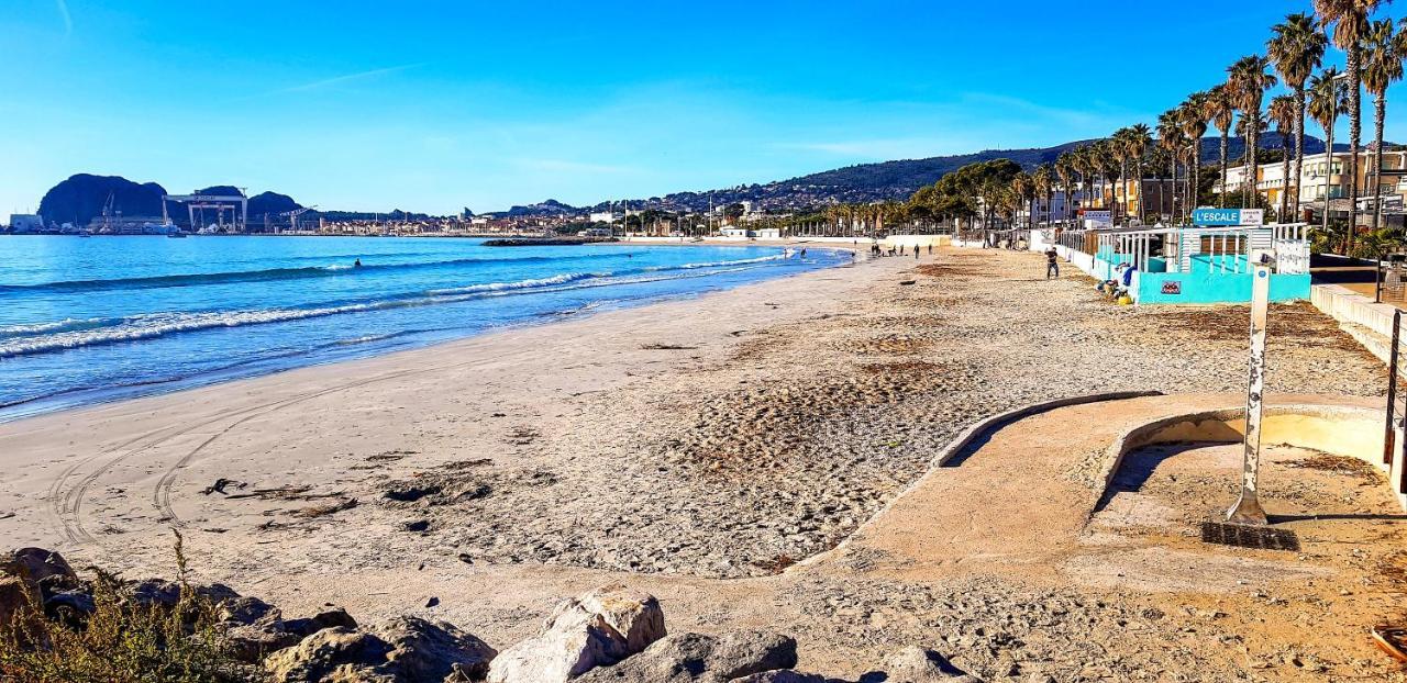Appartement vue mer avec parking fermé La Ciotat Esterno foto